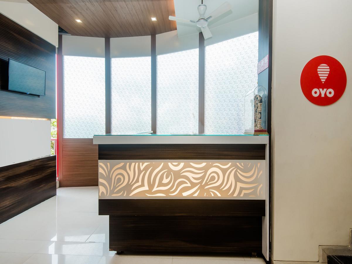 Hotel Sai Comforts Bapane Buitenkant foto
